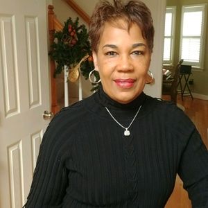 Meet your Posher, Portia